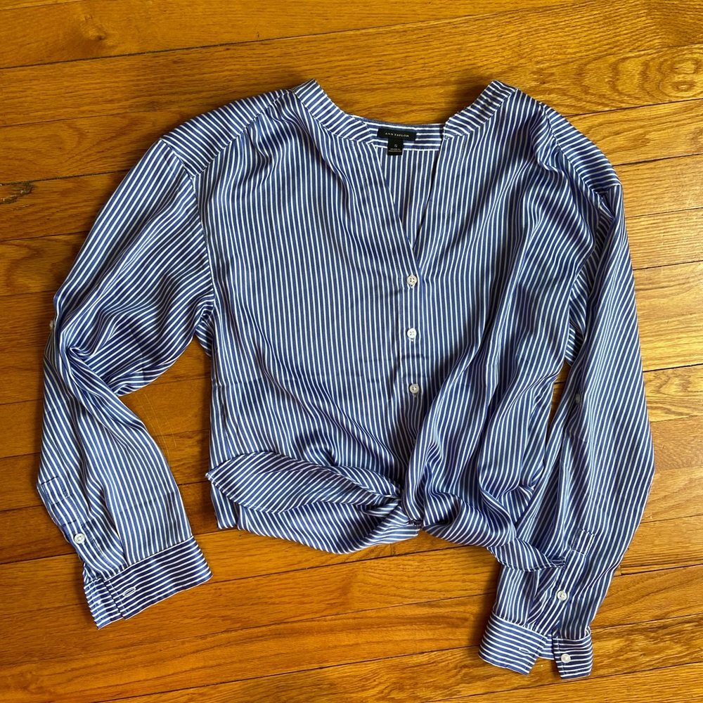 Nautical blue stripe Ann Taylor tie button down